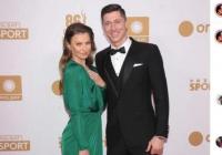 领奖之旅仍在继续 莱万当选2020年波兰最佳运动员