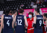 从上海出发前往意大利 总教练郎平亲自带队