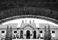 在不同空间穿梭往复 “学院派”的沉浸式戏剧在老厂房上演 在不同空间穿梭往复 “学院派”的沉浸式戏剧在老厂房上演