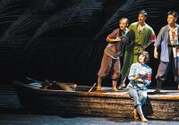 在原作基础上优化精练 舞剧《洪湖水 浪打浪》让观众频频感叹 在原作基础上优化精练 舞剧《洪湖水 浪打浪》让观众频频感叹