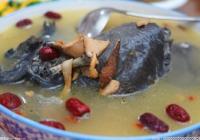 管不住嘴 长成了“鹿角”的结石把男子整个肾脏塞得满满当当