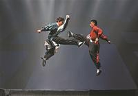 连演两场 新编粤剧《鸿胜馆》受到了佛山市民的追捧 连演两场 新编粤剧《鸿胜馆》受到了佛山市民的追捧